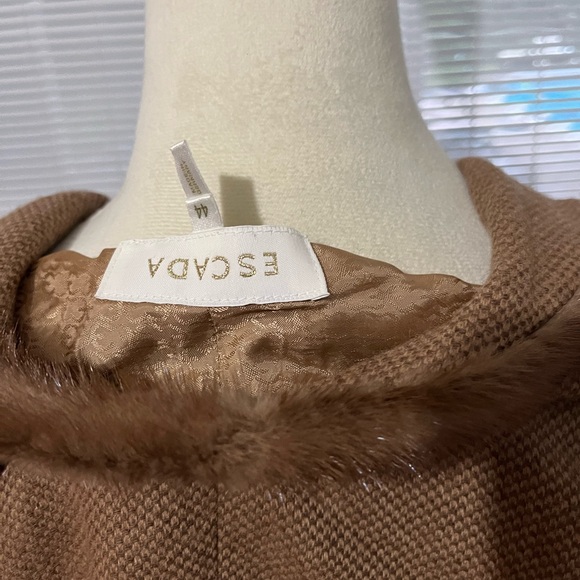 Escada Camel Hair Blazer - Picture 7 of 8